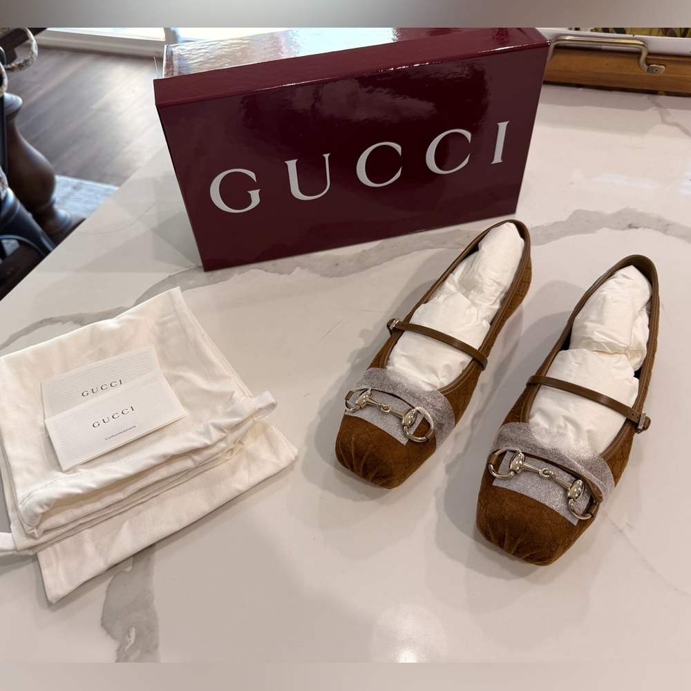 NWT Gucci - Horsebit ballet flat in light brown suede, size 37 (US7). - Picture 4 of 8